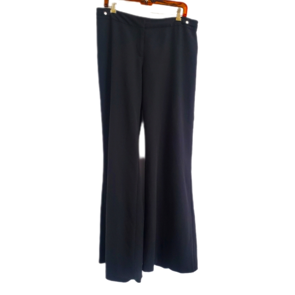 Wide leg black pant